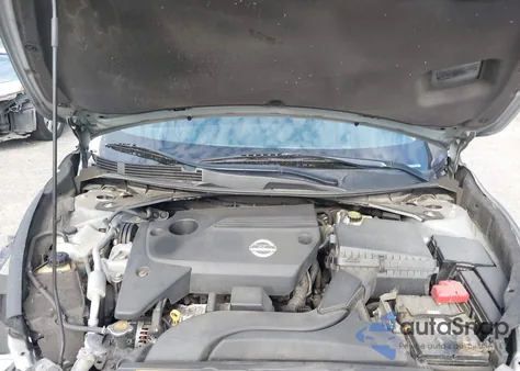 2015 Nissan Altima 2.5/2.5 S/2.5 Sl/2.5 Sv из США, поврежденный, VIN 1N4AL3APXFN885334